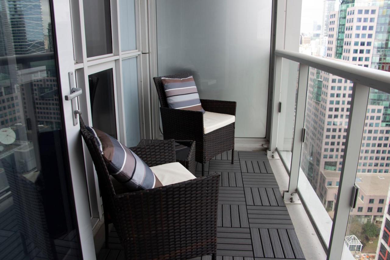 Downtown High-Rise Condo- Cn Tower View Toronto Ngoại thất bức ảnh